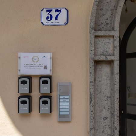 Casa Vacanze Maddalena - Palazzetto Sul Lago - Diamante Rosa Marta Bagian luar foto