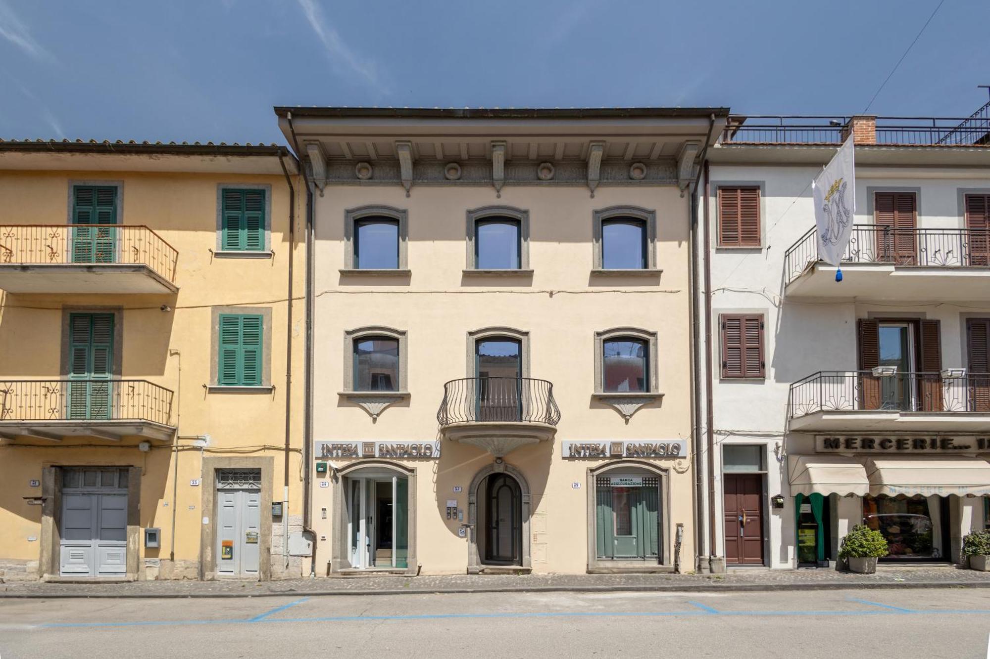 Casa Vacanze Maddalena - Palazzetto Sul Lago - Diamante Rosa Marta Bagian luar foto